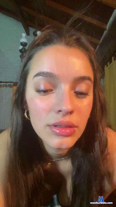 1975Nicole cam4 straight performer from Argentine Republic  