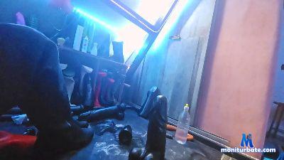 Rubberguy_x cam4 gay performer from Federal Republic of Germany Rubber fetish gummi rubberguys waders playroom amateur 