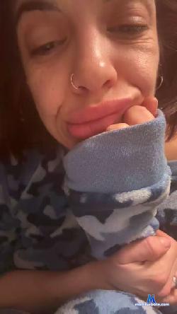 cristal237 cam4 live cam performer profile