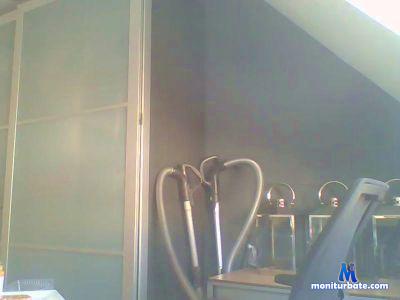 nemo87000 cam4 gay performer from French Republic  