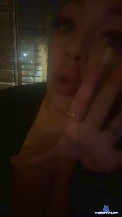 Leilu32 cam4 bisexual performer from Argentine Republic  