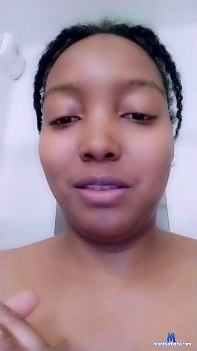 lissajones cam4 bicurious performer from Republic of Colombia amateur armpits squirt pee pussy cum 
