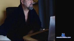 cr0ssemoi cam4 live cam performer profile