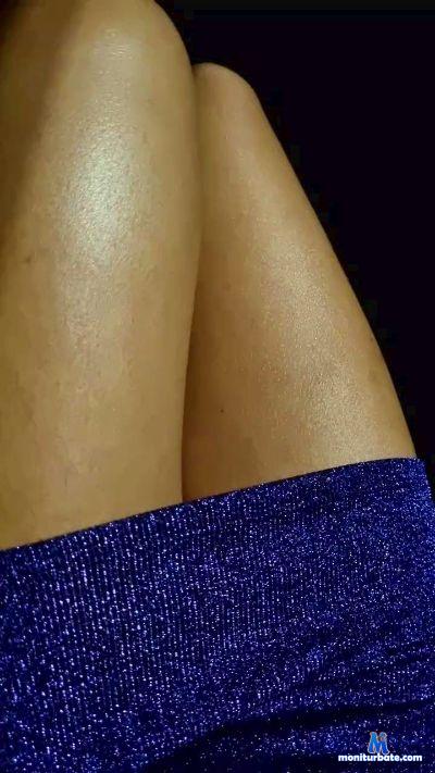 MissPanther7 cam4 bisexual performer from Republic of Italy feet 