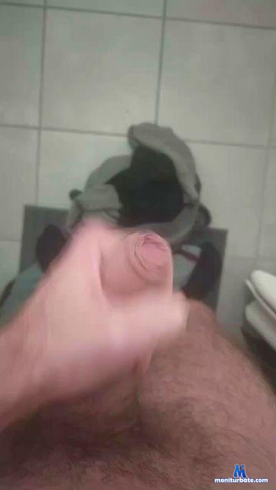 azerty417 cam4 bicurious performer from French Republic  
