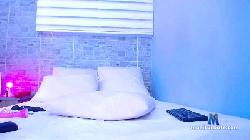 AmelieBurns18 cam4 live cam performer profile