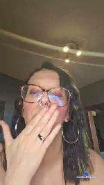 Hermionne cam4 livecam show performer room profile