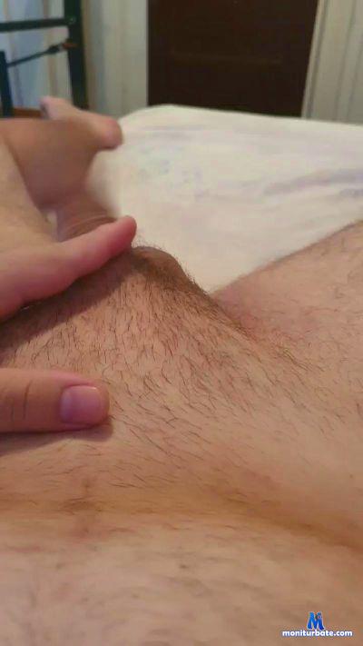 novinho32fun cam4 bicurious performer from Federative Republic of Brazil  