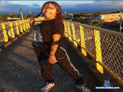 mariana_hotters cam4 bisexual performer from Kingdom of Spain  