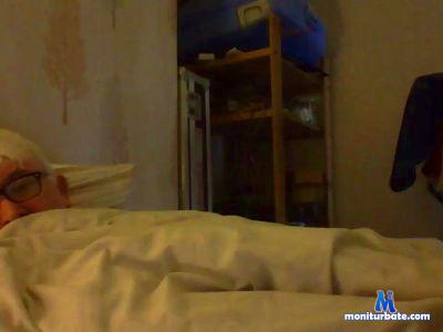 oldman222 cam4 straight performer from United Kingdom of Great Britain & Northern Ireland  