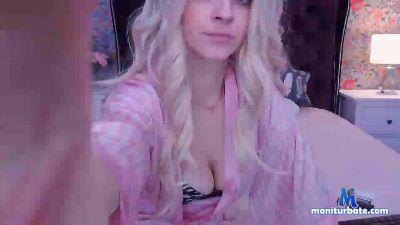 BRIANA_MILLS cam4 bisexual performer from United States of America new lovense skinny blonde livetouch cute 