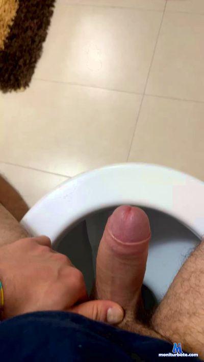 Frik31 cam4 bicurious performer from Republic of Italy  