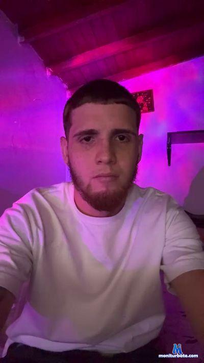 MatteoCross cam4 straight performer from Republic of Colombia  