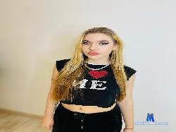 LoraColbourne cam4 live cam performer profile