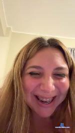 LuanaLux cam4 livecam show performer room profile