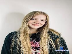 ErlinaHarwell cam4 live cam performer profile