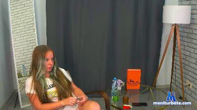 NoellaRiddle cam4 straight performer from French Republic  