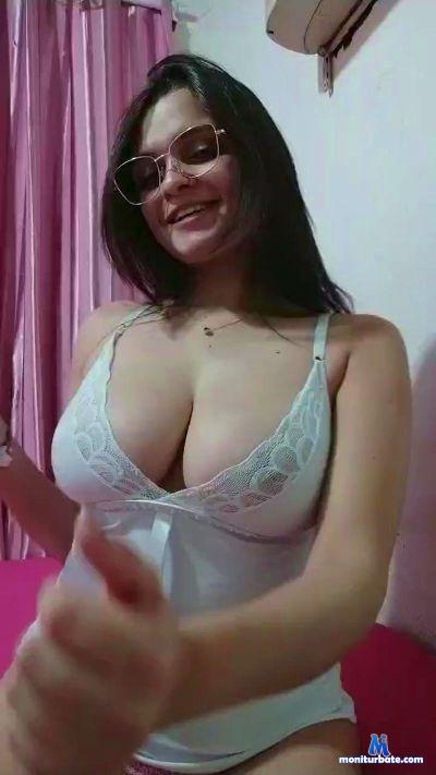 Lilievinih cam4 bisexual performer from Federative Republic of Brazil  