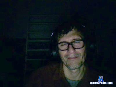 peterherrera cam4 straight performer from Republic of Peru  