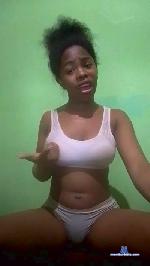 Valisoa2 cam4 livecam show performer room profile