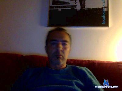 Alberto4fun cam4 gay performer from Republic of Italy  