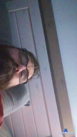 Kleiner3000 cam4 live cam performer profile