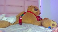 littlee_Emma cam4 live cam performer profile