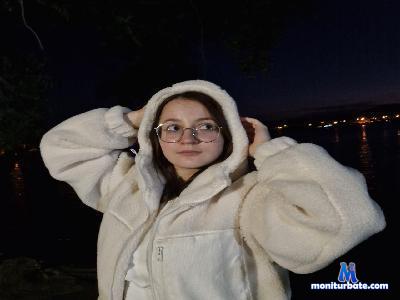 CloverElletson cam4 bisexual performer from Republic of Latvia schoolgirl masturbation bigass C2C pussy ass 