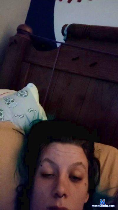 Janic3ros3 cam4 bisexual performer from United States of America  