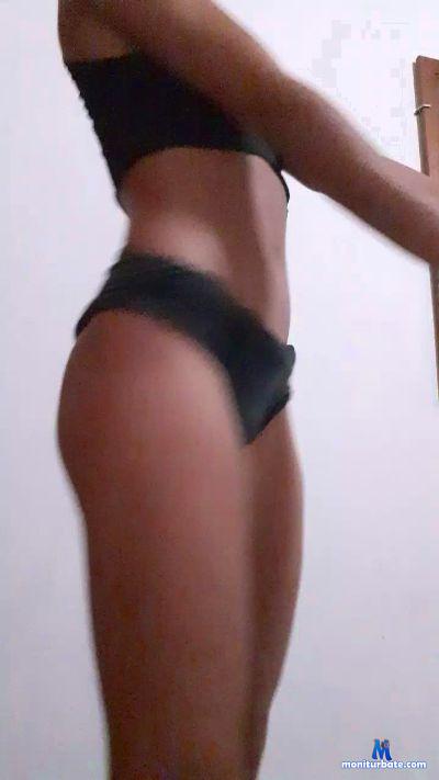 lolybunny02 cam4 bisexual performer from Argentine Republic  