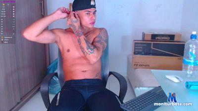 christ_chad cam4 bisexual performer from Republic of Colombia dildo livetouch horny dance gay 
