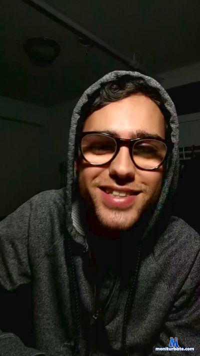 Shootingstars cam4 gay performer from Canada  