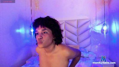 LolaDupont cam4 bicurious performer from French Republic spanking masturbation C2C feet pussy ebony curly 