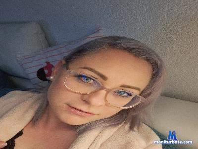 Tinkerbelle87 cam4 straight performer from Federal Republic of Germany  