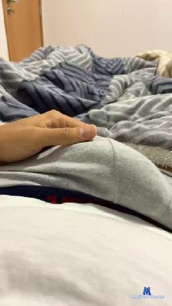 Garoto_bi cam4 live cam performer profile