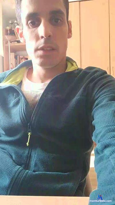 sweetlad33 cam4 straight performer from Kingdom of Spain  