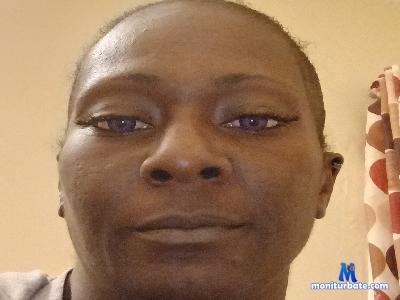 Queenpurple87 cam4 bisexual performer from United States of America  