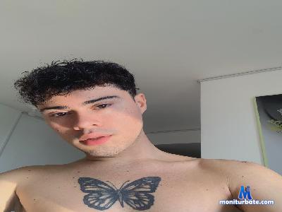 IthanSalvatore cam4 bicurious performer from Republic of Italy analtoys schoolgirl armpits C2C masturbation deepthroat amateur 