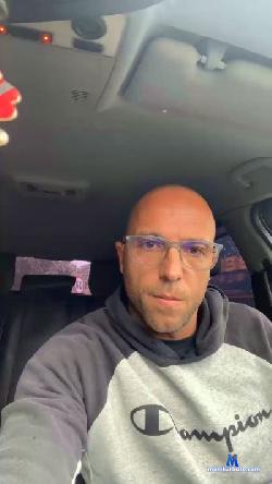 Daddyfitnes cam4 live cam performer profile