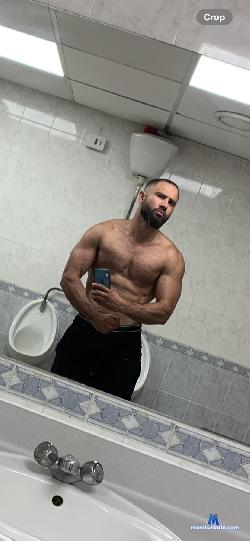 Tommykmk cam4 live cam performer profile