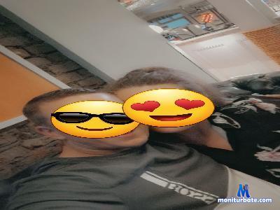 Kinkycouple2753 cam4 bisexual performer from United Kingdom of Great Britain & Northern Ireland  