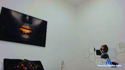 SaraUsuga cam4 bicurious performer from Republic of Colombia  