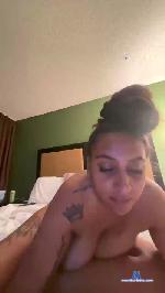 MAMACOCCOBBB cam4 livecam show performer room profile
