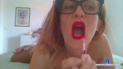 angelica84 cam4 straight performer from Republic of Italy  