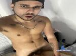 Lucasrioz19cm cam4 livecam show performer room profile