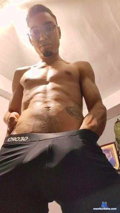 Aquilescock cam4 bicurious performer from Republic of Colombia  