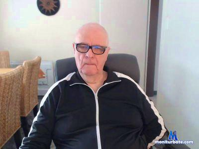 Diener_J cam4 bisexual performer from Federal Republic of Germany  