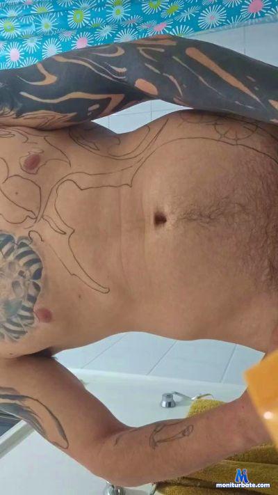 kiru_xxx cam4 straight performer from Republic of Chile  
