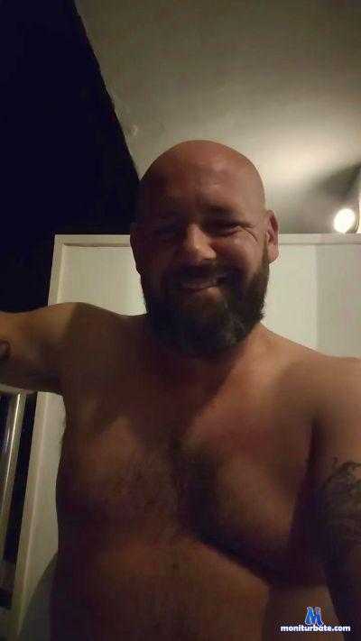 Dom_186 cam4 bicurious performer from Kingdom of Spain  