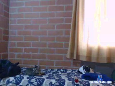 samo_zlo cam4 bicurious performer from Republic of Poland  